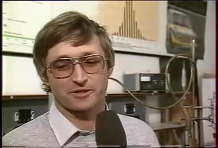Koupili byste svému dítěti počítač? Reportéři ČST v roce 1988 dostali od rodičů hodně překvapivou odpověď