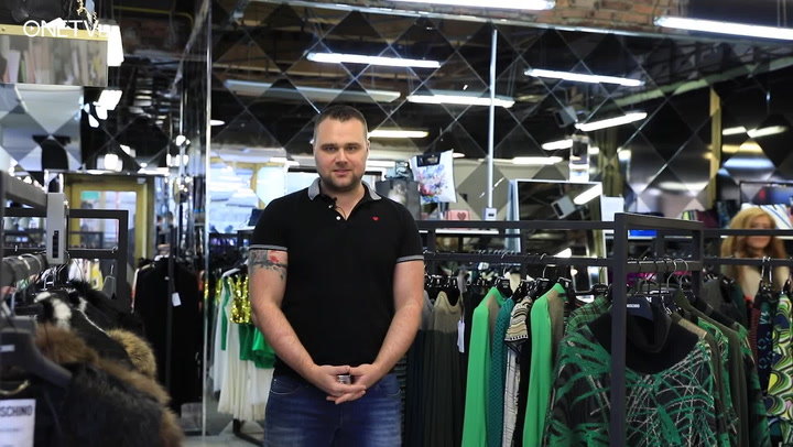 Slavný stylista radí, jak se obléci na večírek: Elegantní a sexy může být i tlustá dáma!