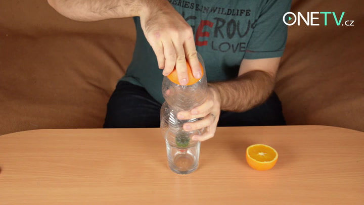 To jen tak nevymyslíte: Originální odšťavňovač od Anežky s Jiříkem!