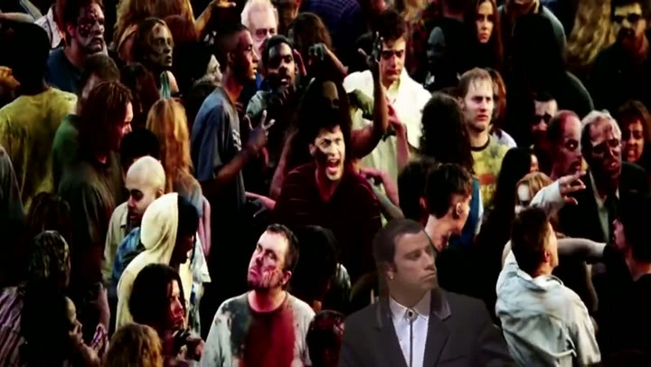 Video s tisícem Travoltů od české kapely se šiří Facebookem jako lavina. Tohle musíte vidět!