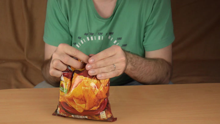 Jak uchovat vše čerstvé na dlouhou dobu pouze jedním pohybem ruky? Neuvěříte!