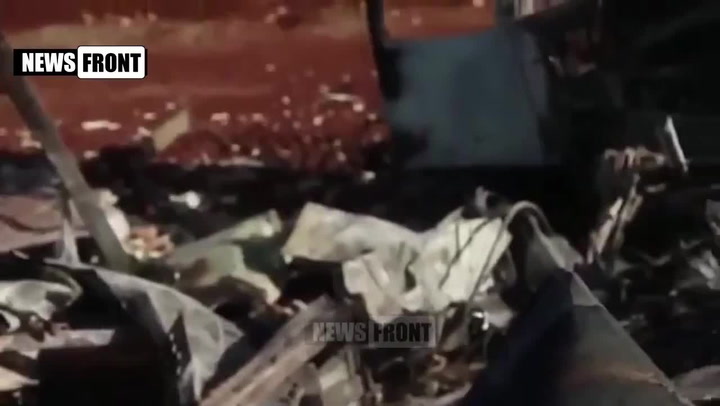 Islámský stát dostal v Sýrii tvrdý zásah! Z kamionů převážejících kradenou ropu zbyly jen hořící trosky