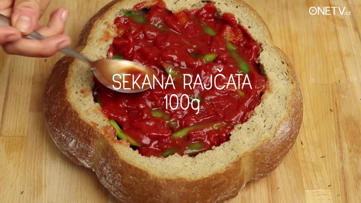 Skvělý plněný a zapečený bochník chleba! Tohle byste nevymysleli! Recept ZDE!