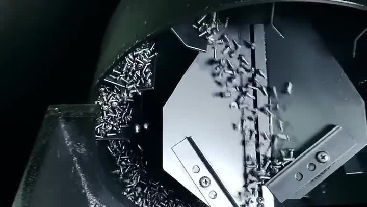 Dokonalá souhra. Video dokonale sehraných strojů je jako balzám na duši