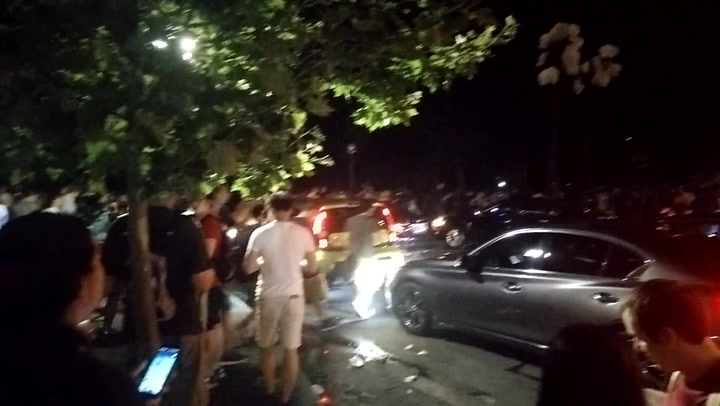 Šílenství kolem Pokémon Go nekončí! Lidé kvůli vzácné příšerce opouštěli nastartovaná auta uprostřed New Yorku!