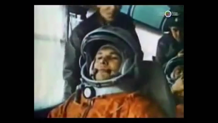 Před 55 lety se první člověk podíval do vesmíru! Připomeňte si Gagarina na dobových záběrech!