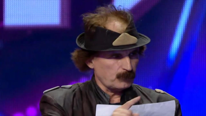 Tenhle podivný chlapík přišel do talentu a porota se začala chytat za hlavu