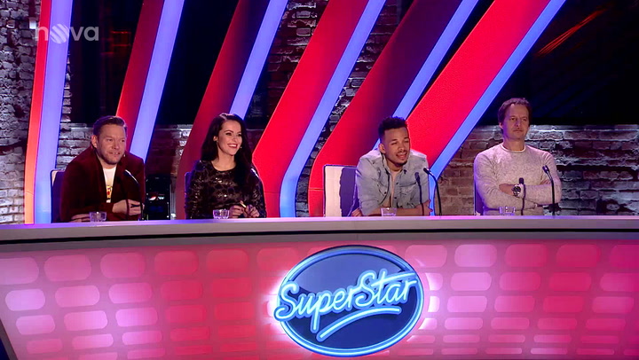 Láďa se stal díky hitu Pošťák miláčkem Země. Jak si povede v Superstar dál?
