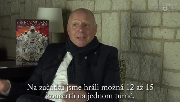 Nejslavnější sbor světa vystupuje v Česku naposledy! Co stojí za obřím úspěchem Gregoriánů?